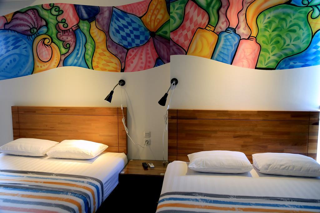 Istanaku Guesthouse 2 Manado Extérieur photo